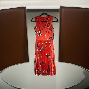Maggy London coral floral pleated midi dress/sleeveless V-neck/NWT elegant style